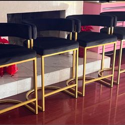 Set Of 4, Black Velvet Counter Height Bar Stools With Gold Legs 