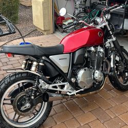 CB1100