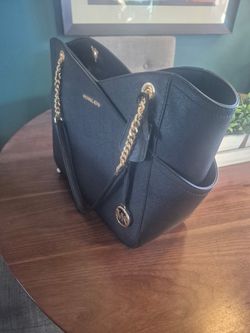 Michael Kors Like New