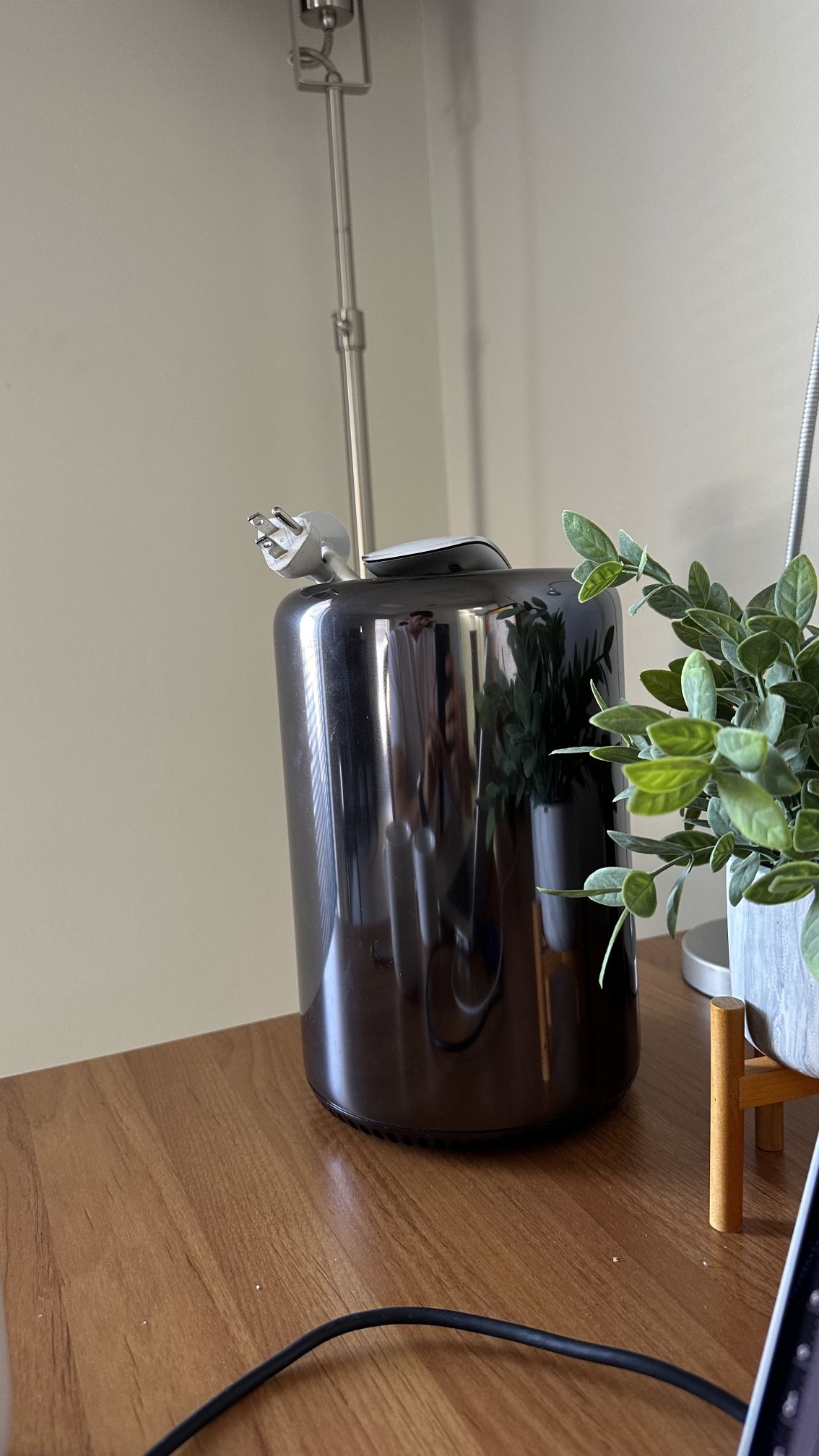 MacPro 2013 3 GHZ 8 core 32 GB RAM