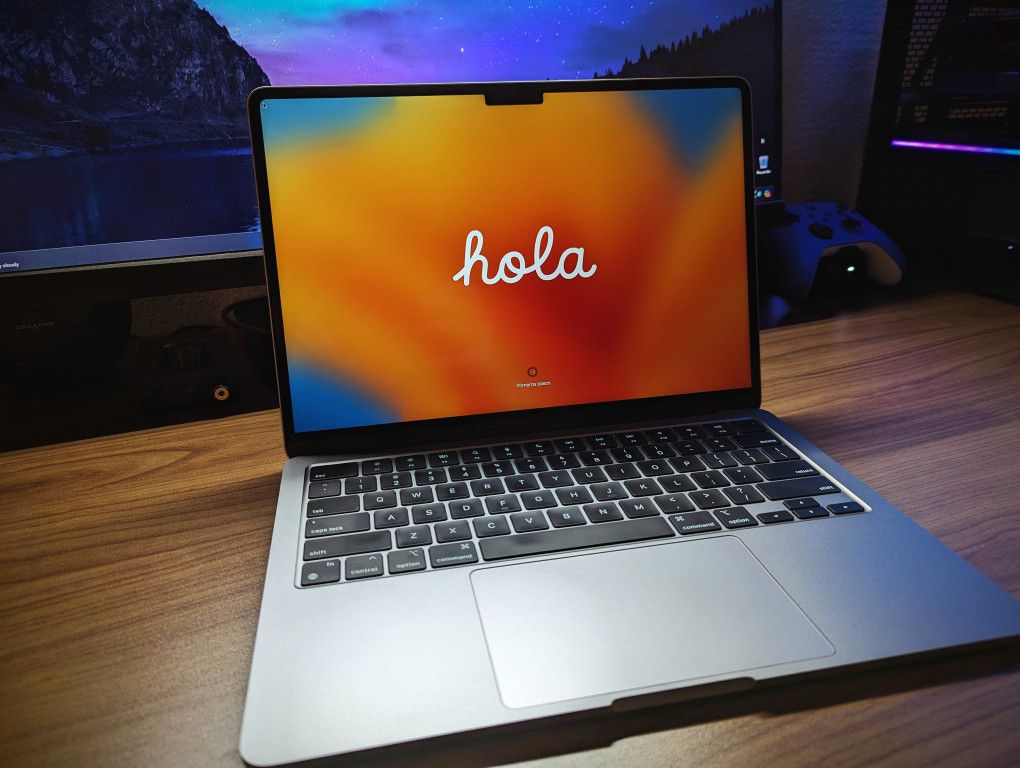 Like New Apple MacBook Air M2