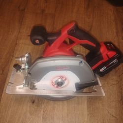 Milwaukee M18 6 1/2" Circular Saw With Red Lithium XC Battery
