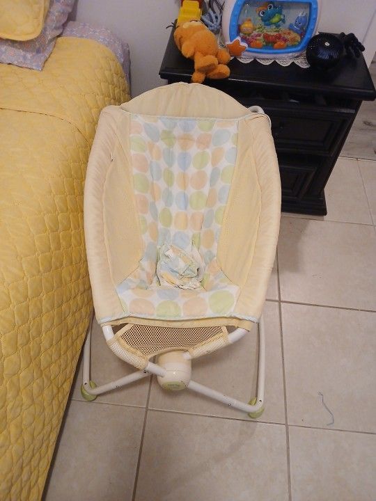 Easy Fold travel Bassinet