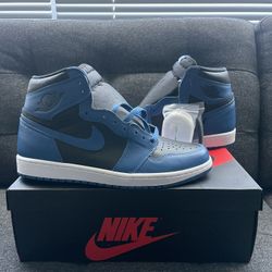 NEW - Jordan 1 Retro High OG Dark Marina Blue Size 10