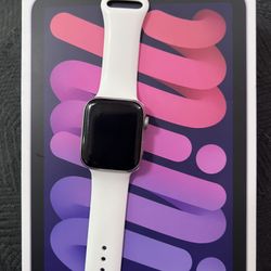 Apple Watch Series 4 Silver STAINLESS STEEL 44mm Cellular Unlocked