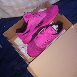Reebok Woman's Size 9