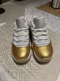 Air Jordan 11 Low Mother's Day W