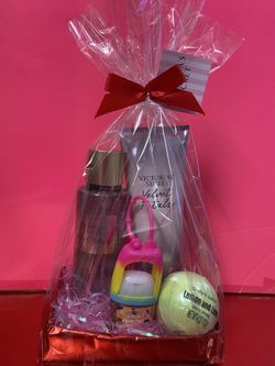 Victoria secret velvet petals gift set