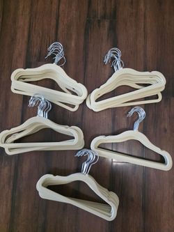 Kids velvet hangers