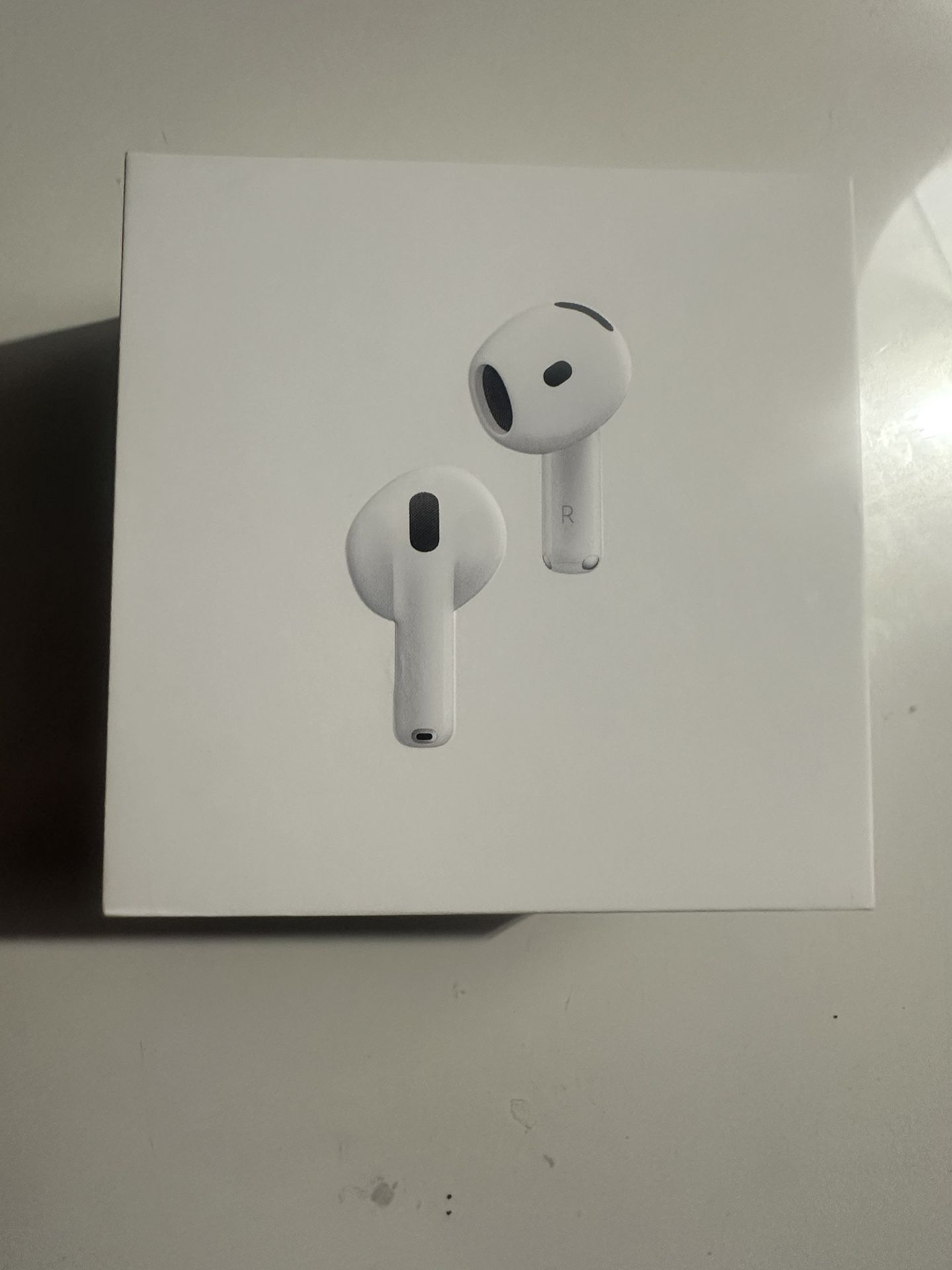 AirPods 4