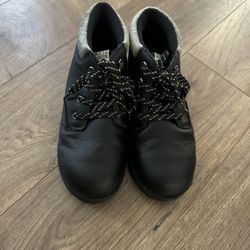 Boots Size 3