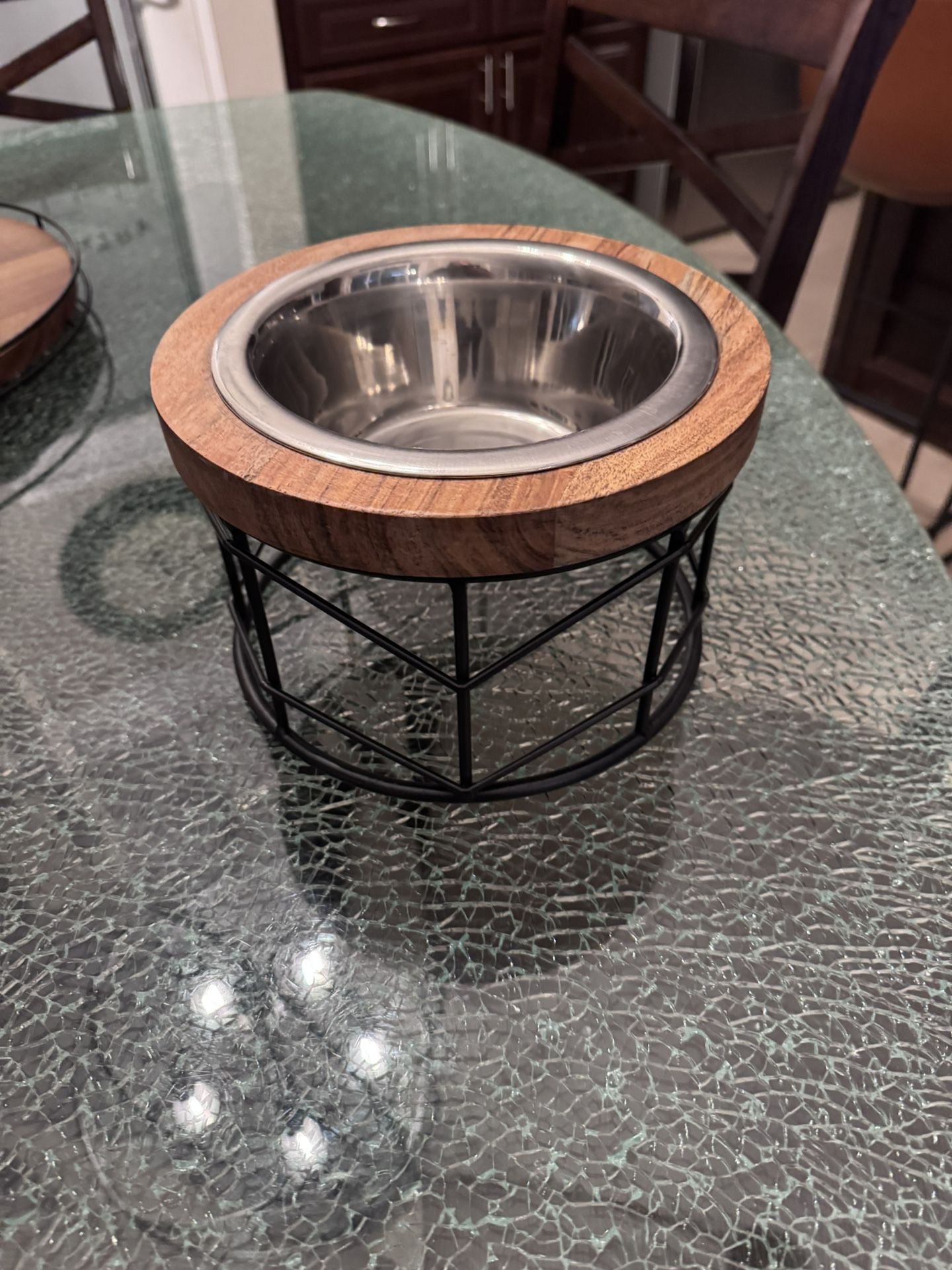 Dog Water/Food Bowl 1.5 Qt