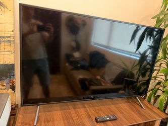 50in Flat Screen TV with Remote
