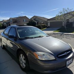 2003 Ford Taurus