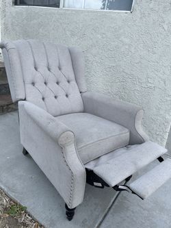 Furniture Use Normal