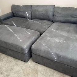 Gray Sectional With Ottoman