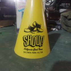 Vintage Shout It Out $20$