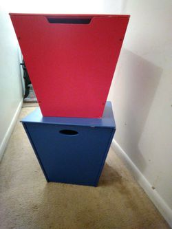 Set of storage bins or toy boxes