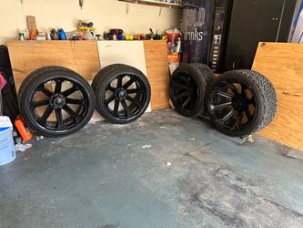 26x14 FUEL WHEELS BLACK