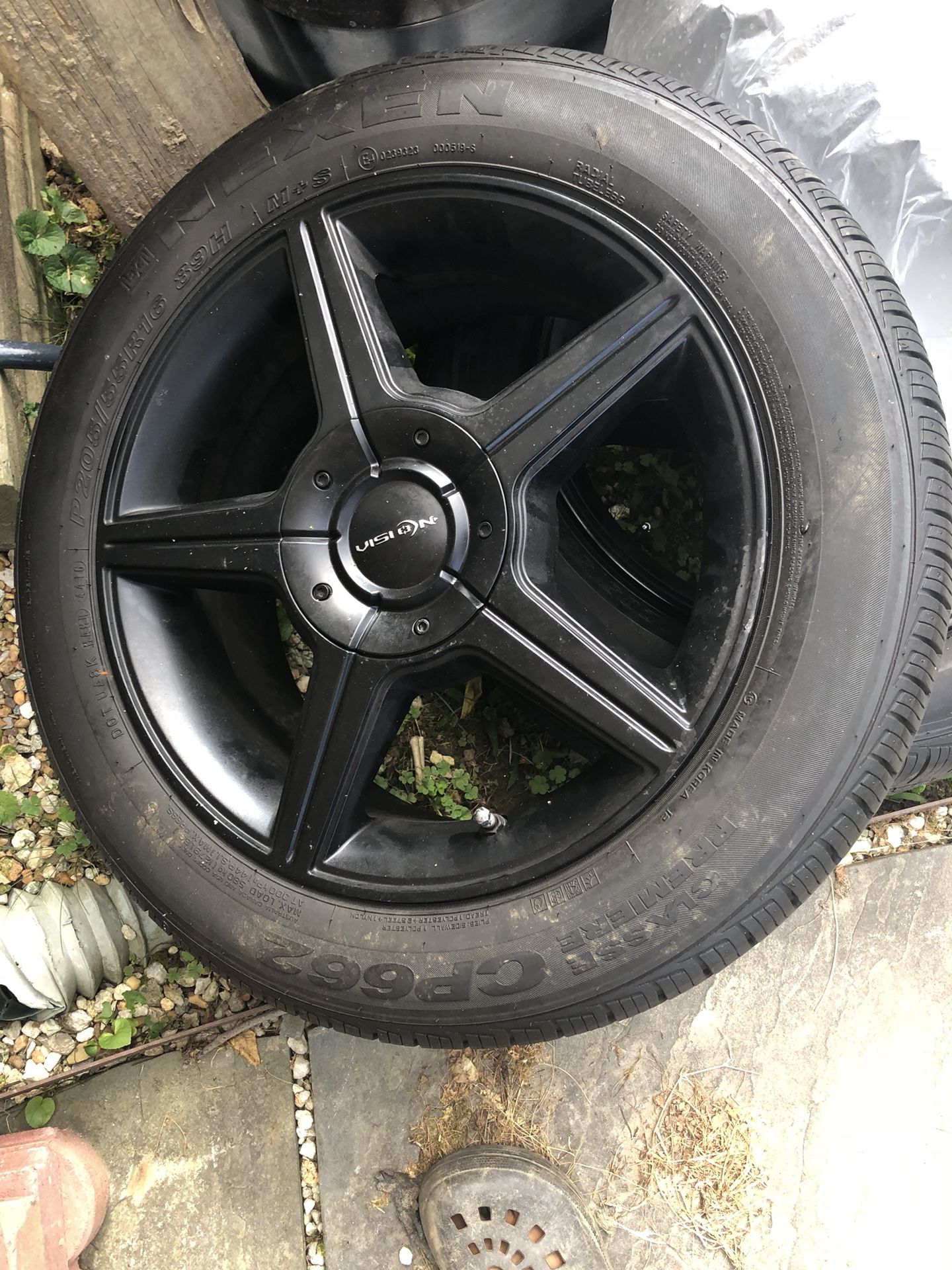 Black rims/tires