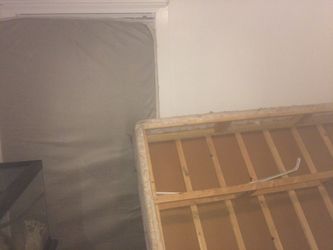 Twin mattress and box spring