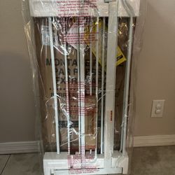 Extra Tall Adjustable Pet Gate / Baby Gate - Fits Openings 29” - 36.5”