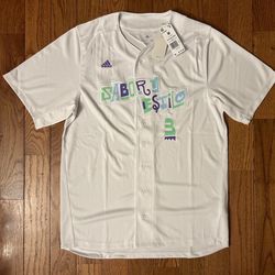 Sabor y Estilo Adidas Baseball Jersey Size Medium NEW