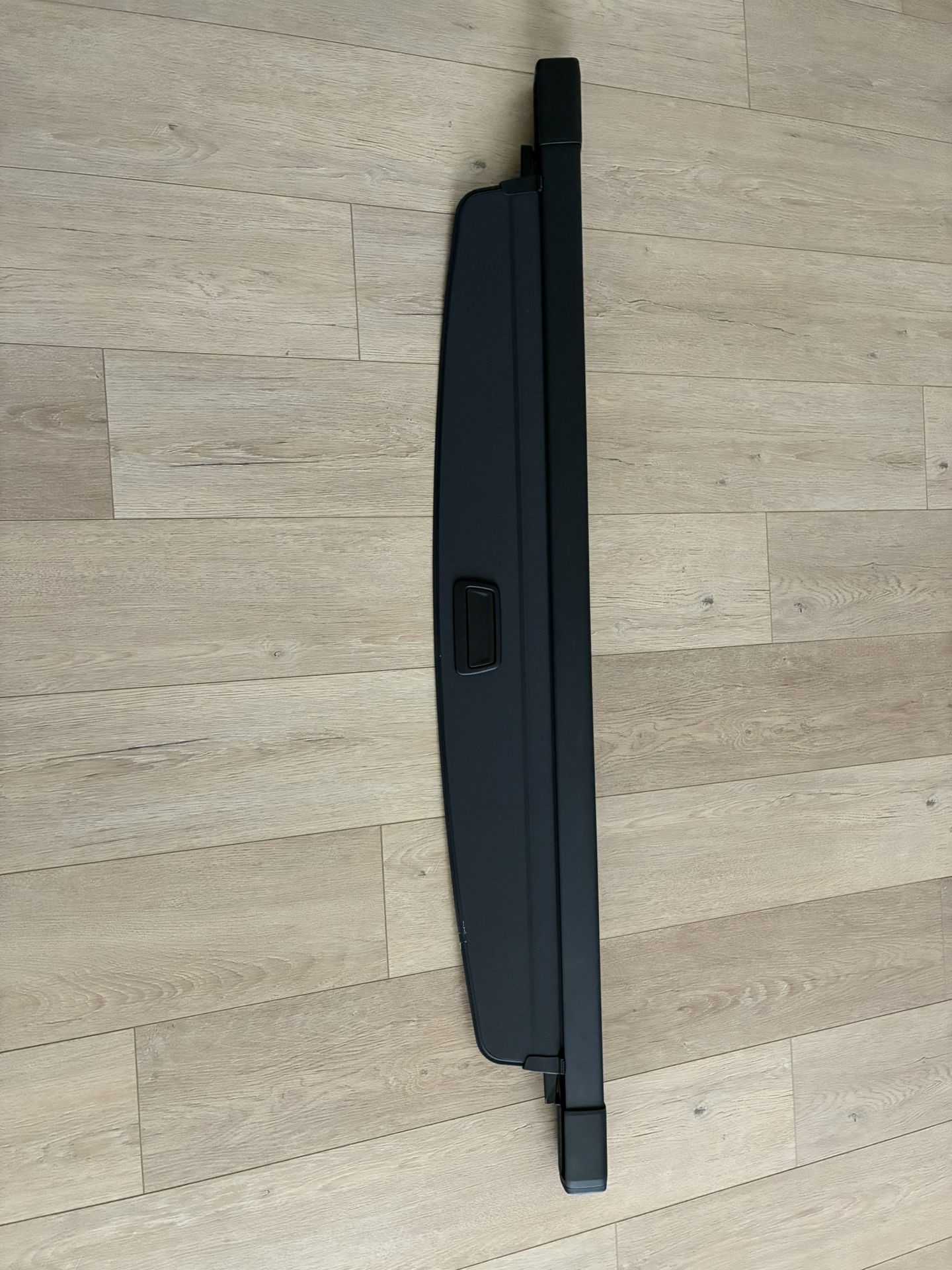 Volkswagen Atlas Cargo Shield Cover
