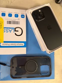 iPhone 16 Pro Max Unlocked.