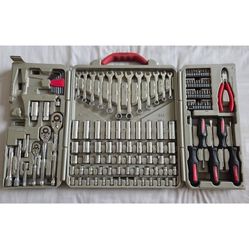 Crescent Professional Mechanics Socket & Wrench Tool Set with Case