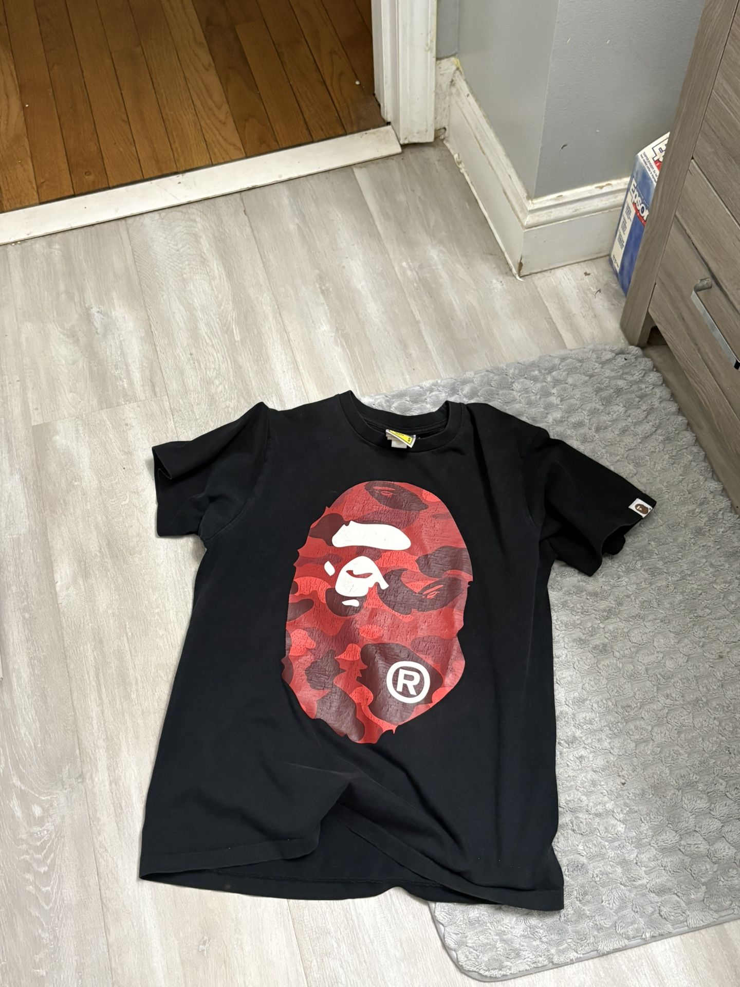 bape tee size M