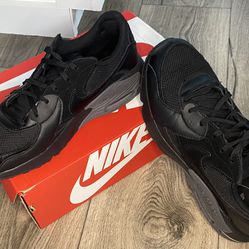 NEW Nike Air Max Men’s Size 10