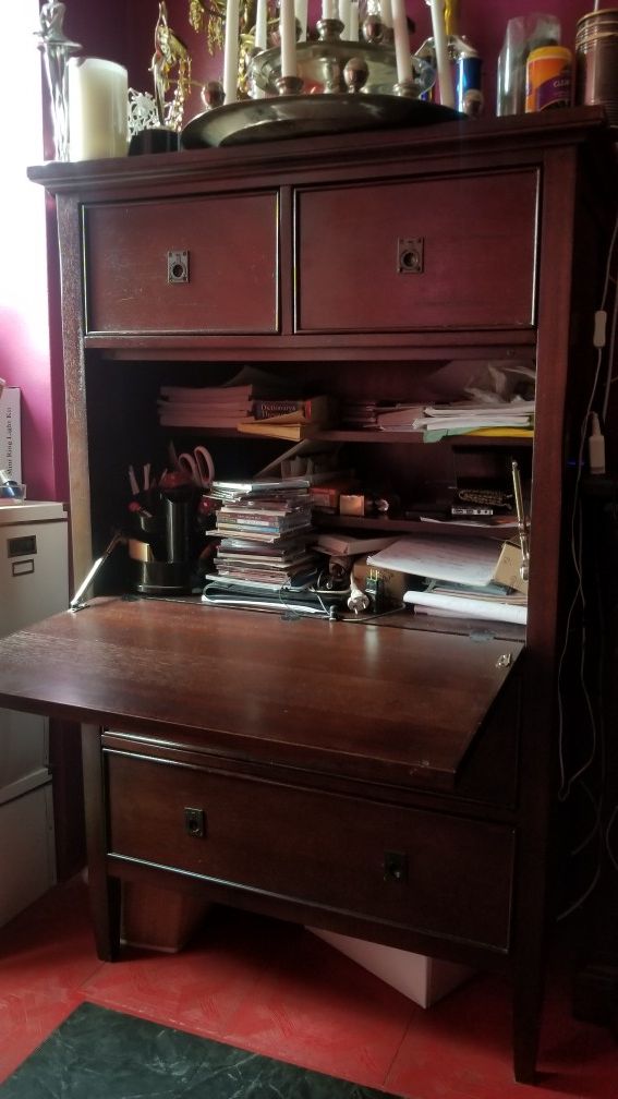 Secretary Desk Folding Table Bookshelf For In Staten Island Secretary Desk Folding Table Bookshelf For In Staten Island Ny Offerup