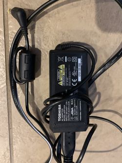 Toshiba laptop adapter