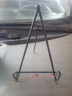 Pic Holder