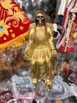 Santa muerte sentada 5 Pulgadas