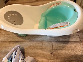 Baby tub fisher price