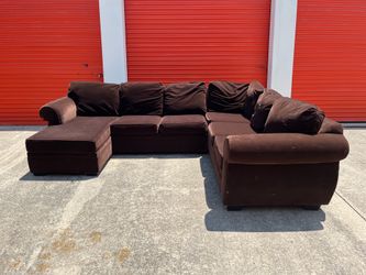Big Sectional (Delivered Available)