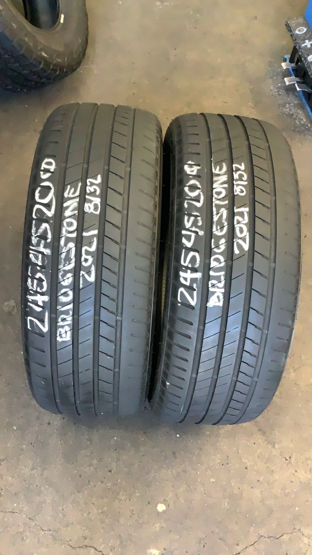 245/45/20