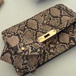 Crossbody With Wallet