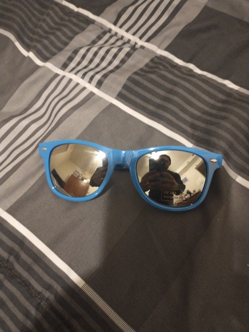 Dave & Buster's Ultraviolet Sunglasses