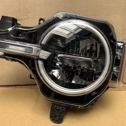 Left Headlight Ford Bronco 2021-25
