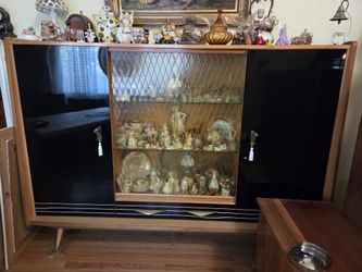 Antique/vintage Cabinet