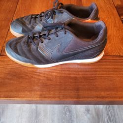 Men's NIKE Tennis Shoes