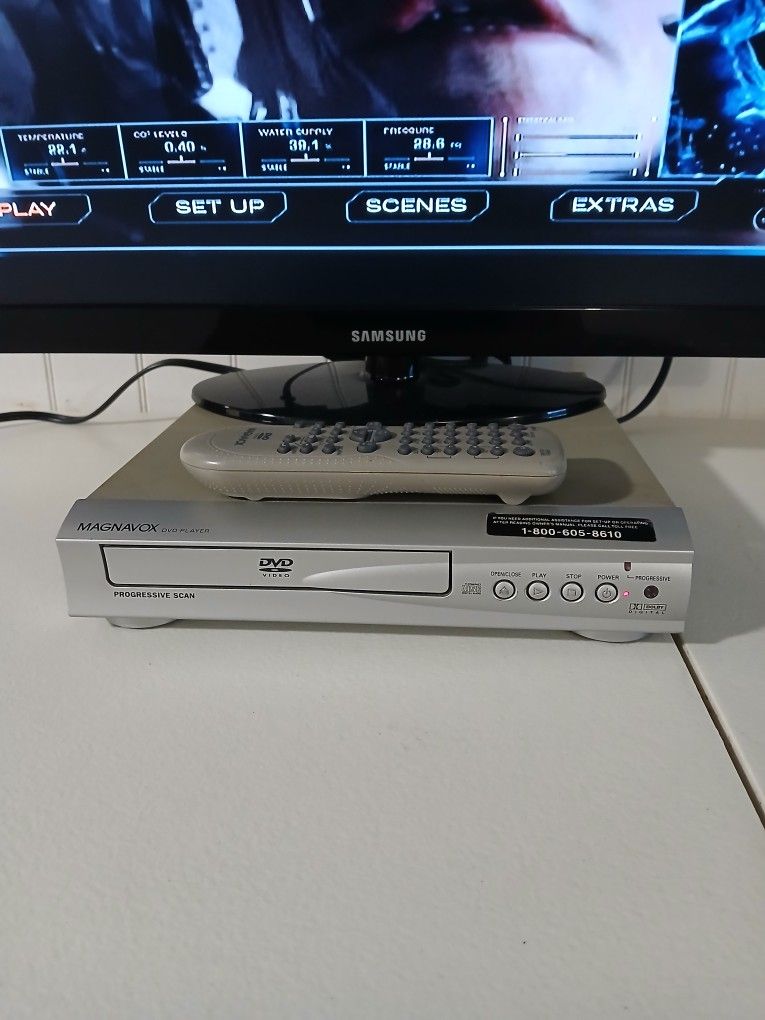 Magnavox DVD / CD Player With Remote