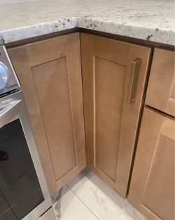 36-inch Shaker Karamel Lazy Susan Base Corner Cabinet