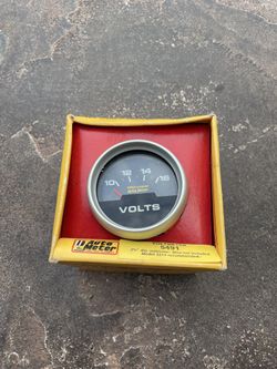 Auto Meter Voltmeter Gauge 2  5/8 Inch