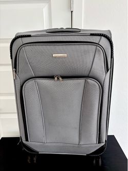 Samsonite Hyperspin 4 Softside Spinner Luggage