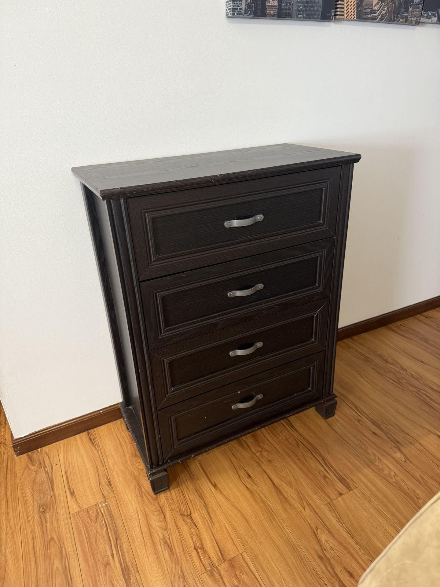 Ameriwood Home Hillview 4 Drawer Dresser 31.5”  Wide / 16” Deep / 40” High