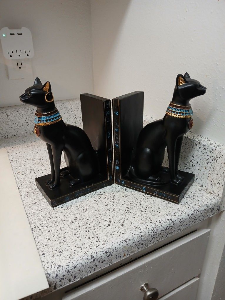 Egyptian Cat Bookends